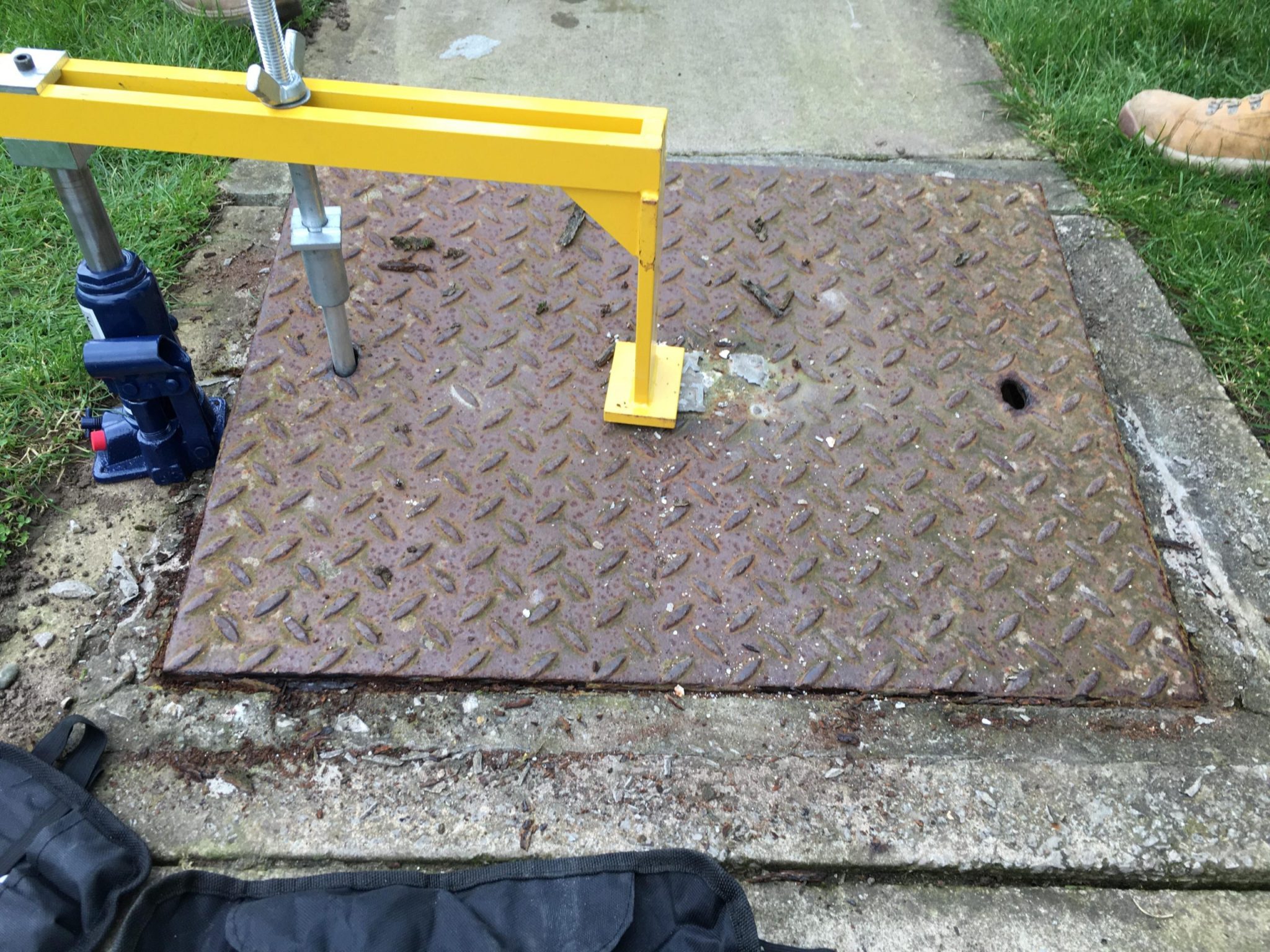 Manhole Cover Seal Breaker Sewage Treatment Accessories Xoli